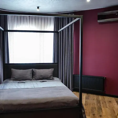 Kostjukowski Brand-new Апартаменти *