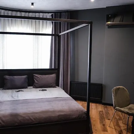 Kostjukowski Brand-new *