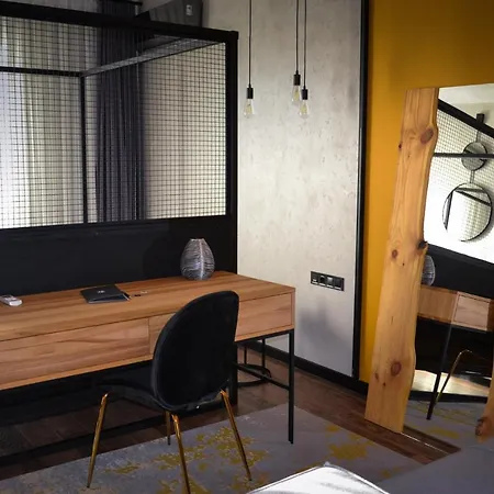 Kostjukowski Brand-new *