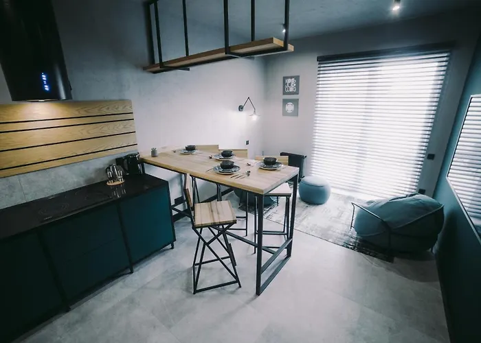 Kostjukowski Brand-new * リヴィウ