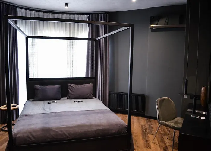 Kostjukowski Brand-new *