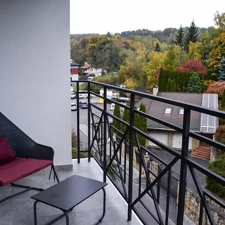 Kostjukowski Brand-new Apartment Lemberg